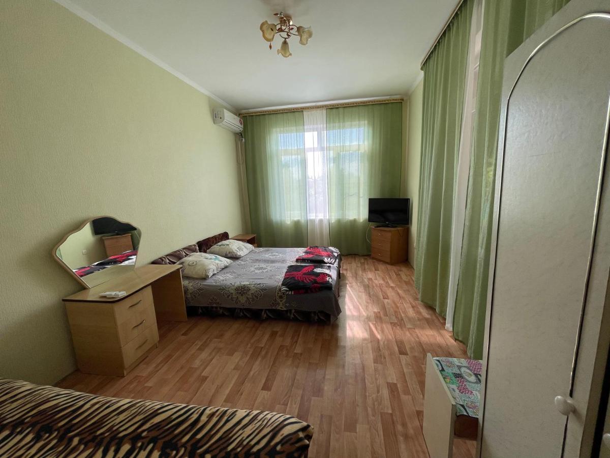 Гостевой Дом Светлана Hotel Leselidze Exterior foto